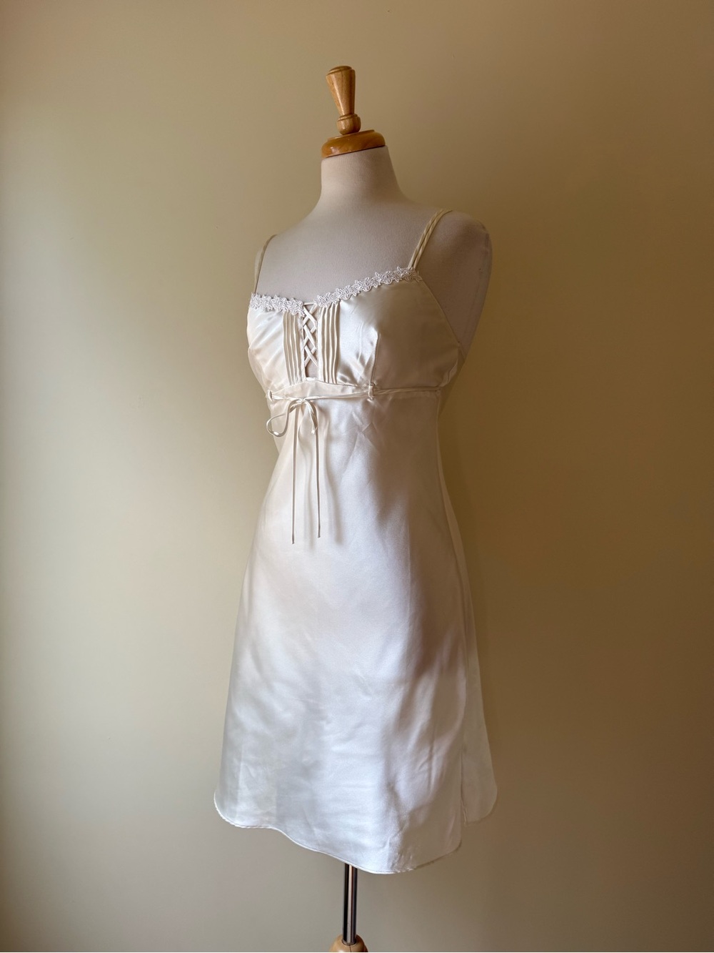 Alexandra Bartlett Intimates Ivory Satin Lace Slip Dress Y2K Small